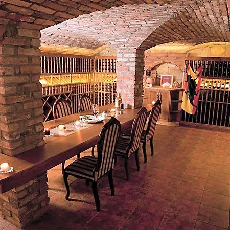 Folwark Stara Winiarnia 3* Mszana Dolna