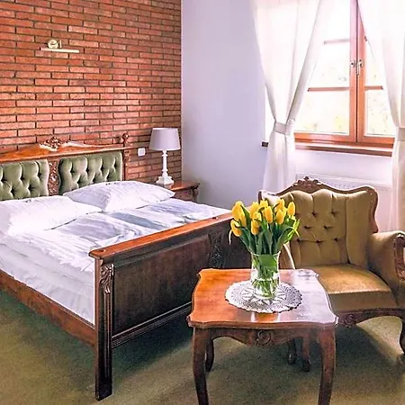 Folwark Stara Winiarnia 3* Mszana Dolna