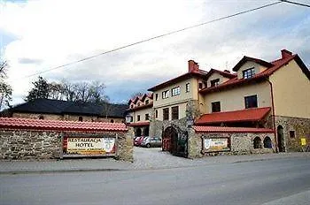 Folwark Stara Winiarnia Hotel