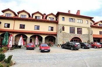 Folwark Stara Winiarnia 3*
