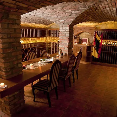 Hotel Folwark Stara Winiarnia