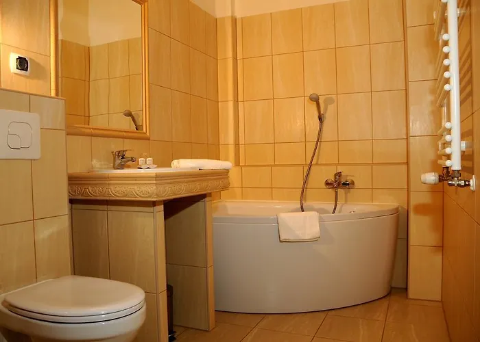 Folwark Stara Winiarnia Hotel