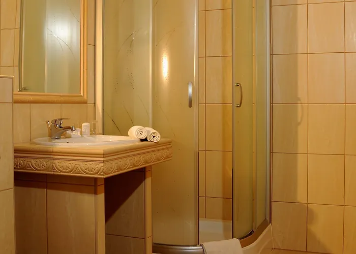 Folwark Stara Winiarnia 3* Mszana Dolna