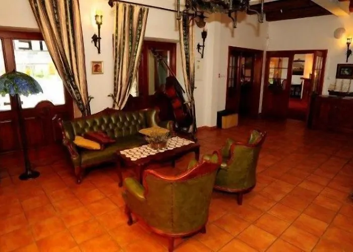 Folwark Stara Winiarnia 3* Mszana Dolna