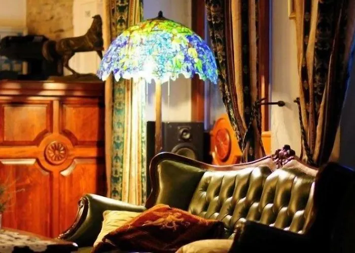 Hotel Folwark Stara Winiarnia 3*