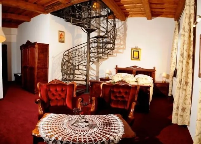 Hotel Folwark Stara Winiarnia Mszana Dolna