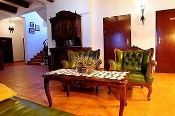 Folwark Stara Winiarnia Hotel