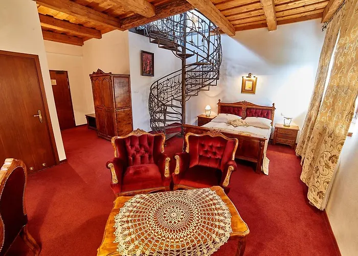 Hotel Folwark Stara Winiarnia Mszana Dolna