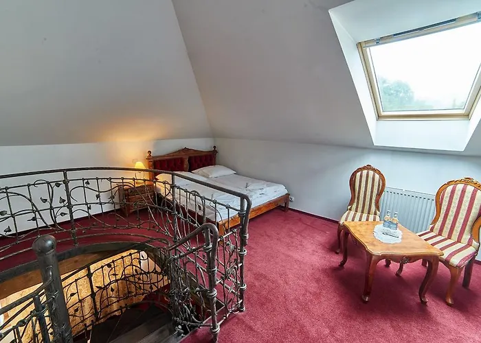 Folwark Stara Winiarnia Hotel Mszana Dolna